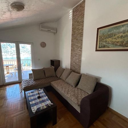 Apartments Lazarevic Kotor Eksteriør billede