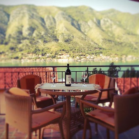Apartments Lazarevic Kotor Eksteriør billede